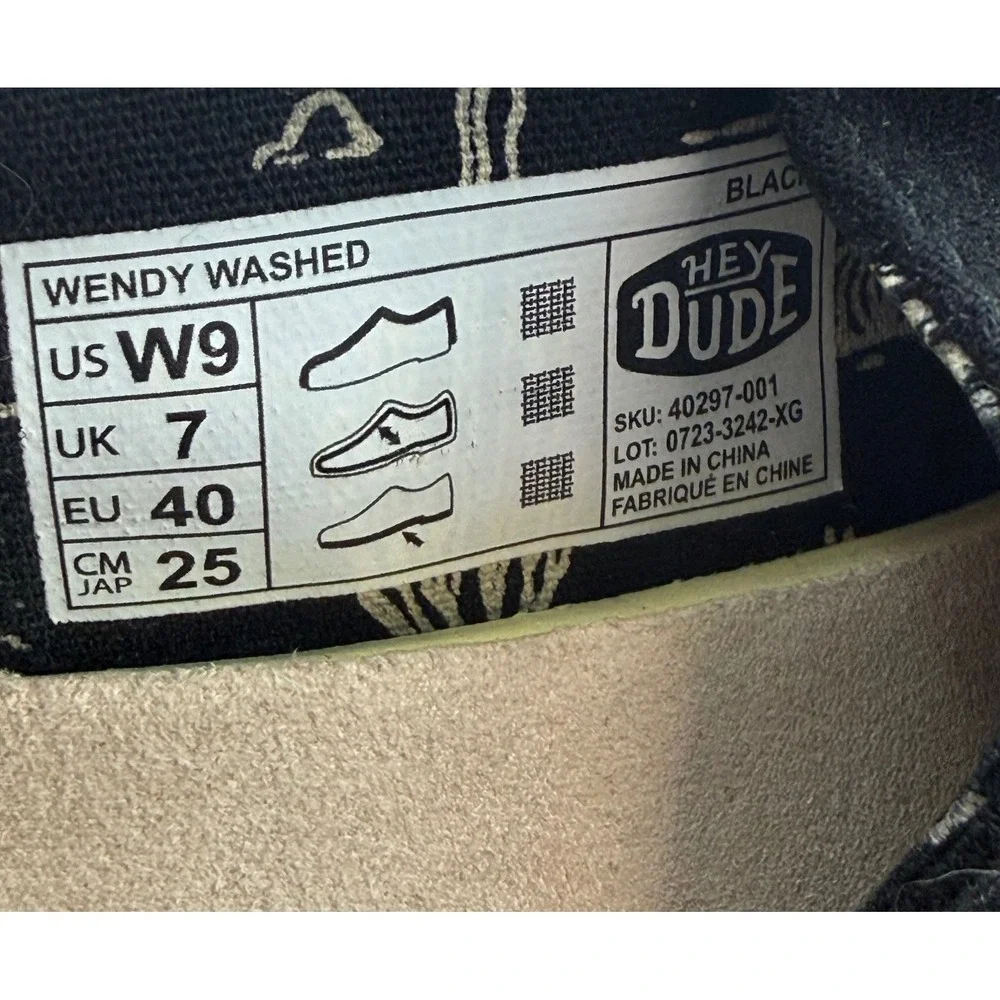 Hey Dude Wendy Washed Black Canvas Slip On Loafers Shoes Women Sz US 9 40297-001
